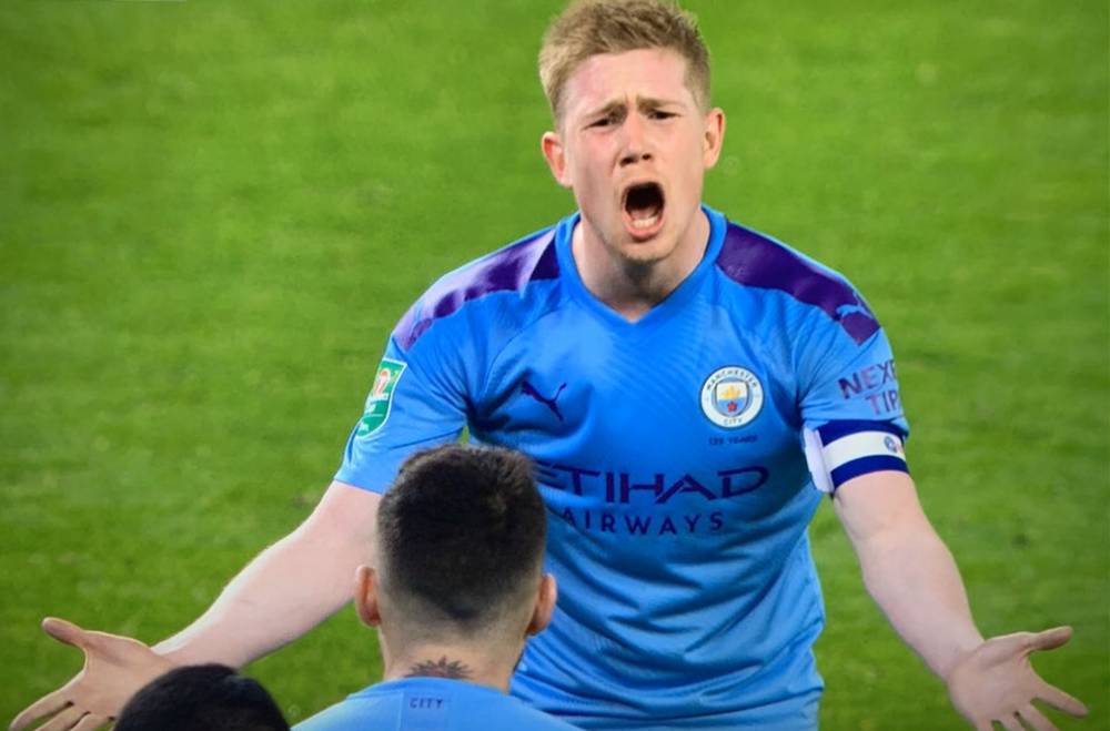 海纳：过去的几个赛季里，我们遇到这样的情况就放弃了（海纳：前几个赛季我们一遇到这种情况就会放弃）