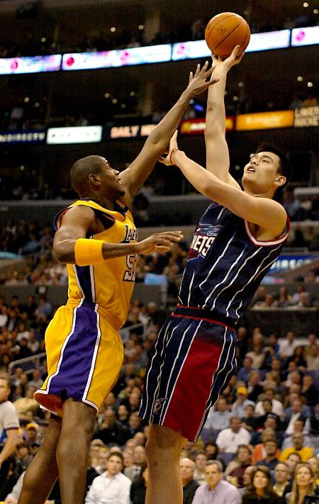 足球中超球队超级外援状态火爆，8场10球（中超超级外援火力全开：8战斩获10球）