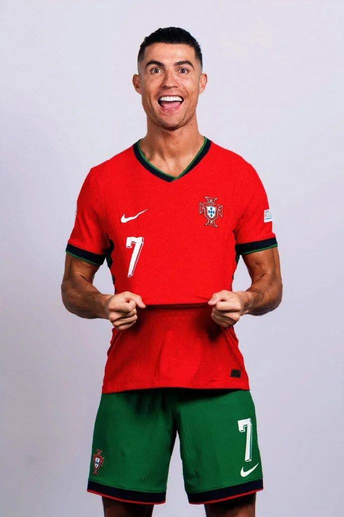 客场与毕包互交白卷，巴黎遭遇近10年球队欧冠首场0-0（巴黎客战毕包闷平0-0，近十年来首次在欧冠收获白卷）