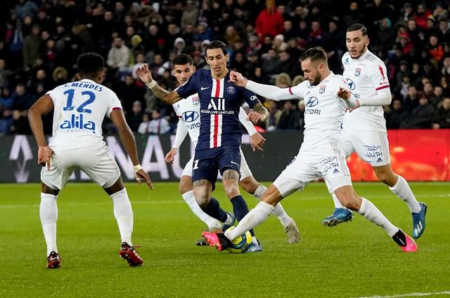 半场：霍芬海姆2-1莱比锡，哈伊达里、伦佩尔建功（半场战报：霍芬海姆2-1领先莱比锡，哈伊达里、伦佩尔破门）