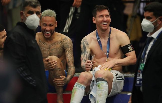 5球1助攻，记者：柏林联合中卫多克希计划赛季结束自由离队（记者：多克希计划赛季末自由身离开柏林联合，已贡献5球1助）