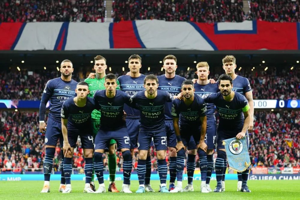 擅打硬仗！曼联对阵上半区球队豪取15分，位列英超球队之首（硬仗不手软：曼联对阵上半区豪取15分，高居英超第一）