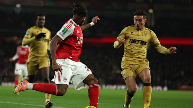 媒体人：王钰栋签欧洲经纪公司有足协的推动，只给了短期授权（媒体人称：在足协推动下，王钰栋与欧洲经纪公司签约，授权期仅为短期）