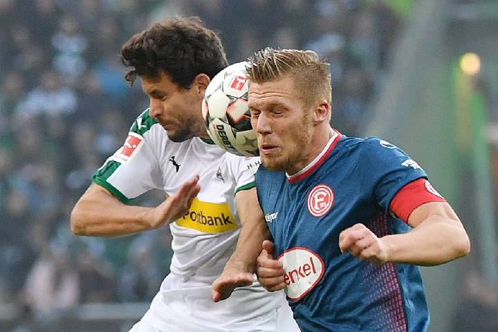 卡卢卢：在我们所处的环境里，无论输赢都没时间开心或是沮丧（卡卢卢：在这样的环境里，不论胜负，我们都来不及开心或沮丧）