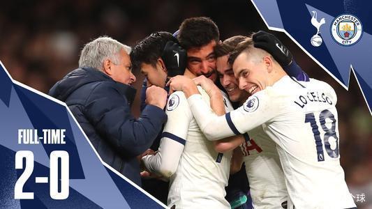 罗马推出黑胶唱片版队歌：限量版售价49.9欧，普通版19.9欧（罗马发布队歌黑胶唱片：限量版49.9欧，普通版19.9欧）