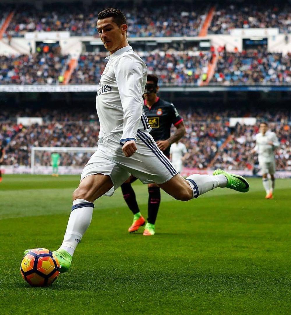 世体：巴萨明日飞往比利时，为充分休息取消当天赛前踩场训练（世体：巴萨明日前往比利时，为保证休息取消当日赛前踩场训练）