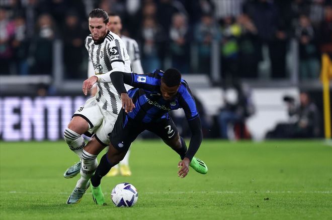 欧冠积分榜分析：小组晋级形势紧张,（欧冠积分盘点：小组出线竞争白热化）