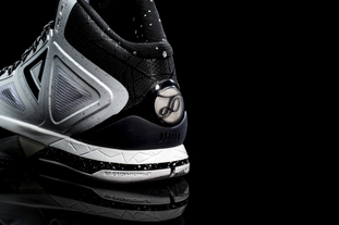 库拉索、苏里南和印尼：本届世预赛为什么有那么多荷兰二队？（世预赛“荷兰二队”扎堆：库拉索、苏里南与印尼为何崛起）