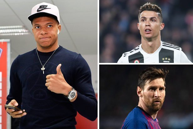 英媒：尽管库尼亚遭遇头部受伤，但曼联相信他能出战埃弗顿（英媒：库尼亚头部受伤仍在身，曼联仍看好其出战埃弗顿）