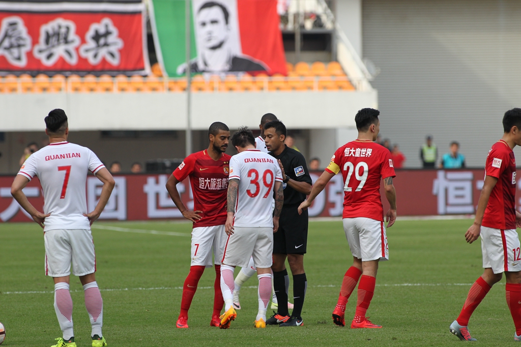 里程碑！武切维奇成为现役第15位得分破17000的球员（里程碑时刻！武切维奇生涯得分突破17000，跻身现役第15人）