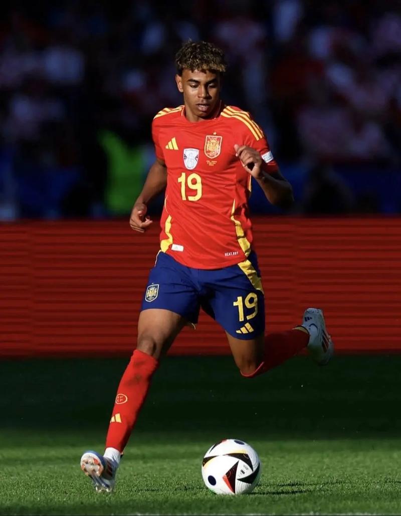 官方：39岁天津泰达名宿毛彪成为中甲定南赣联新帅（官宣：39岁泰达名宿毛彪出任中甲定南赣联主教练）