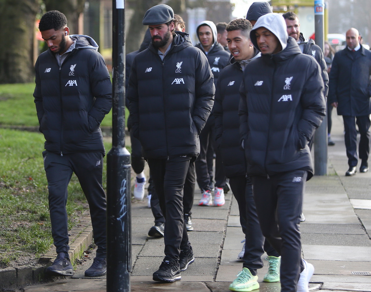 尤文客战博德闪耀：小孔塞桑、奥蓬达首发，米雷蒂出战（尤文做客博德气势如虹：小孔塞桑、奥蓬达先发，米雷蒂登场）