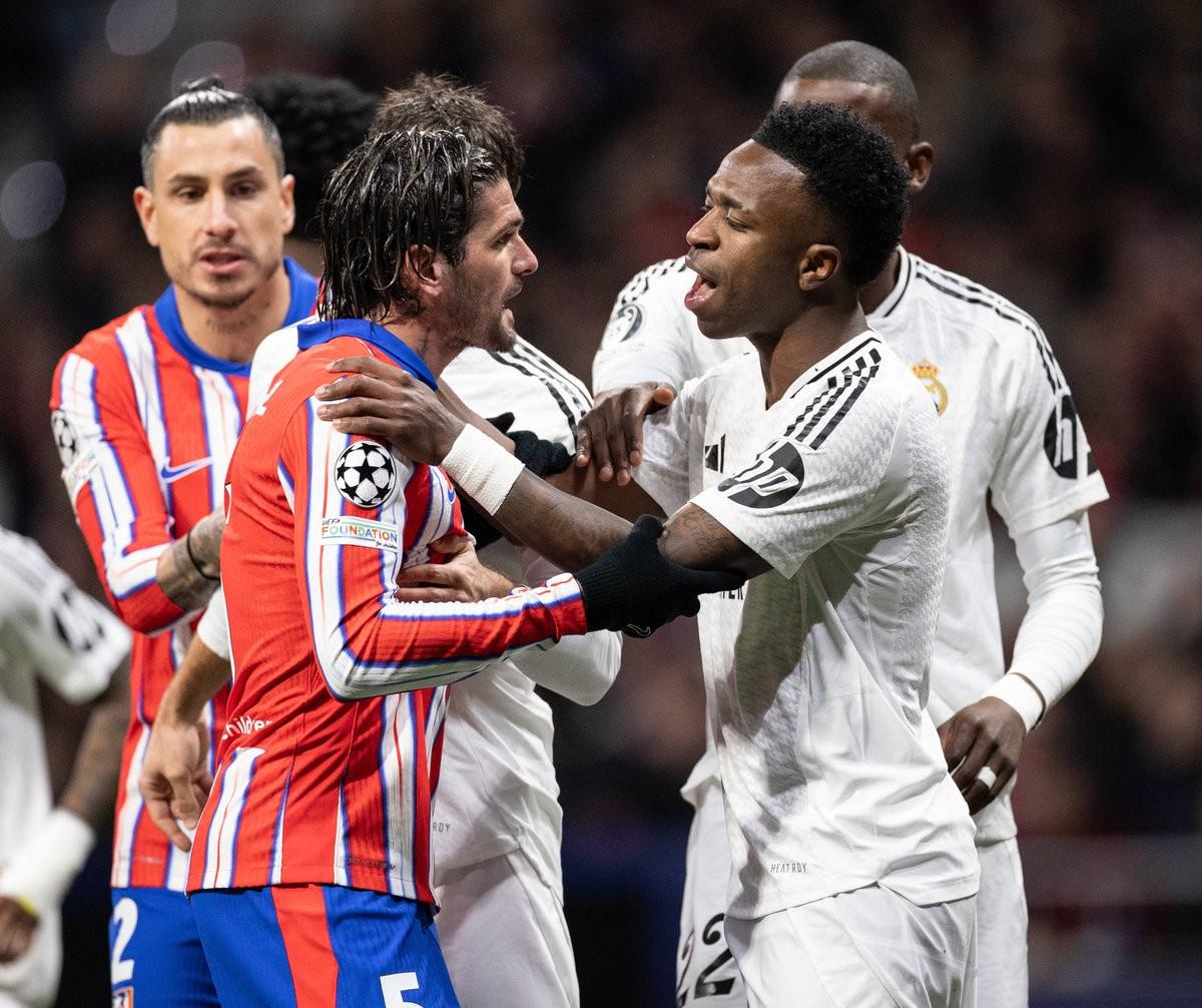 意甲第13轮裁判：科卢吹米兰vs拉齐奥，马萨吹罗马vs那不勒斯（意甲第13轮裁判安排：科卢执法米兰对阵拉齐奥，马萨主哨罗马对那不勒斯）