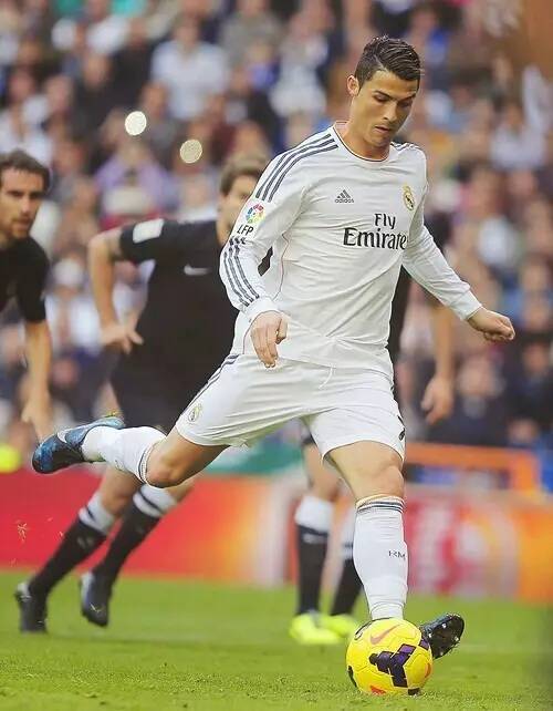 法尔克：水晶宫已开始尝试引进博埃，拜仁愿意听取1500万报价