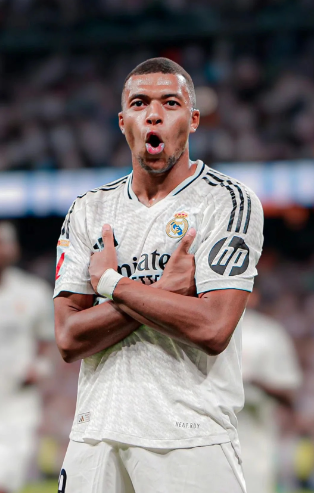 官方：哥伦比亚与澳大利亚的友谊赛将推迟半个小时开球（官方宣布：哥伦比亚对阵澳大利亚的友谊赛开球时间顺延半小时）