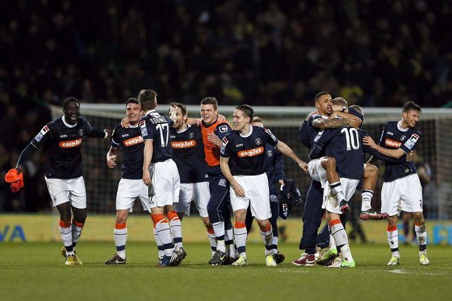 曼城因下半场出场迟到累计已被罚300万，瓜帅讽欧足联双标（曼城因下半场回场迟到累积被罚300万，瓜帅指责欧足联双重标准）